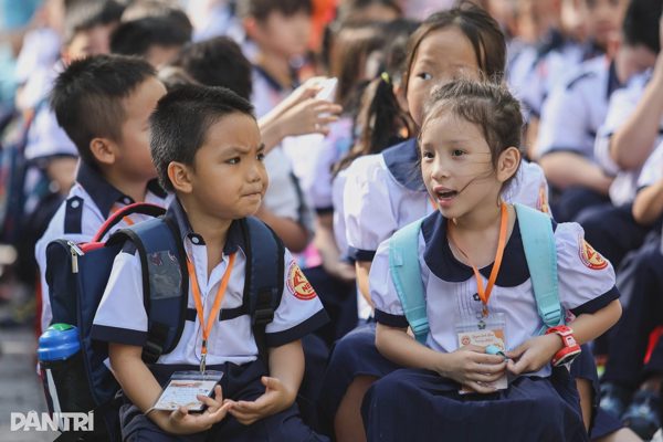 Lo ngại thiếu công bằng sau đề xuất hỗ trợ gia đình có hai con gái