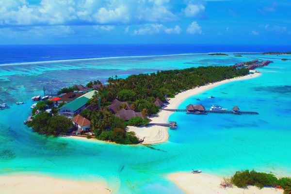 Loạt đường bay quốc tế mới mở, giá vé đi Maldives, châu Âu  bao nhiêu?