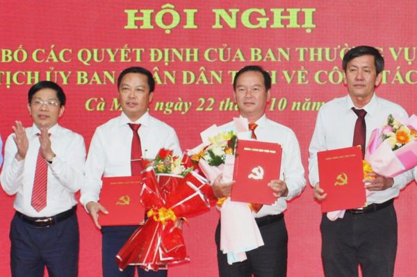 Loạt lãnh đạo xã ở Cà Mau được điều động lên tỉnh