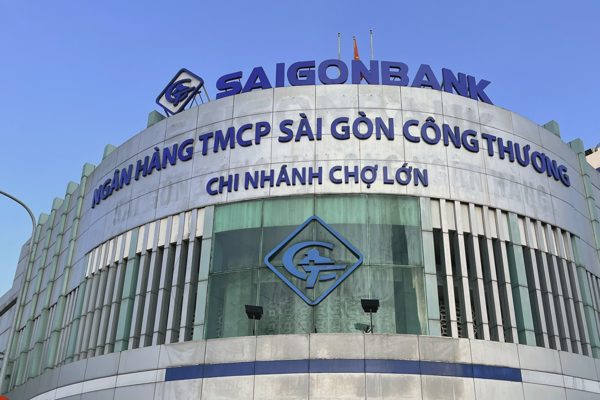 Loạt ngân hàng báo lãi, một nhà băng bất ngờ giảm 79% lợi nhuận quý III