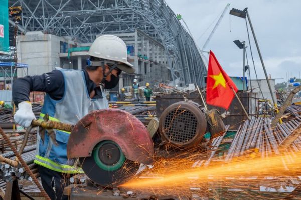 Loạt siêu dự án khởi công, TPHCM cần gấp hơn 150.000 lao động xây dựng
