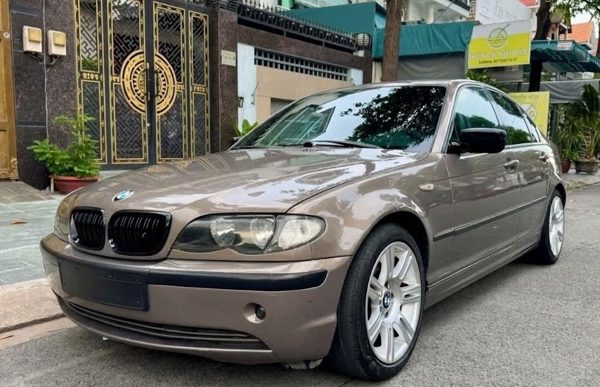 Loạt xe sang cũ đời sâu đẹp long lanh giá chỉ hơn 100 triệu đồng