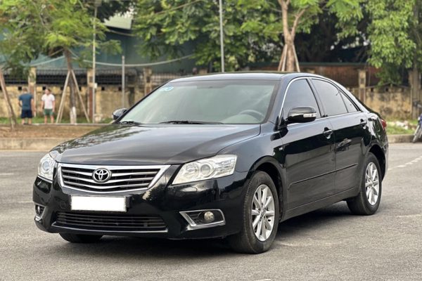 Loạt xe Toyota Camry cũ đời 2008 - 2011 được thanh lý giá rẻ có nên mua?
