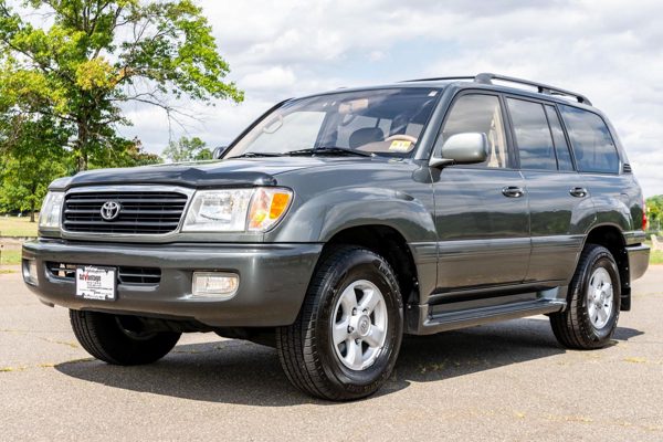 Loạt xe Toyota Land Cruiser cũ được thanh lý giá rẻ, có xe chỉ 211 triệu đồng