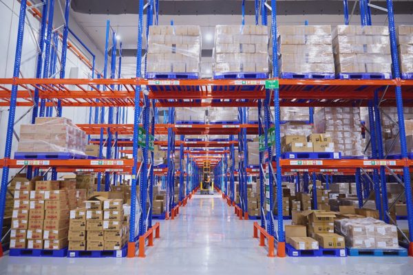Logistics dược phẩm trước áp lực chi phí