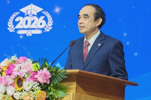Lời nhắn nhủ từ Hiệu trưởng Trường ĐH Y Hà Nội gửi các tân bác sĩ nội trú