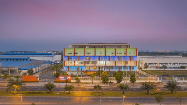 Lợi nhuận Điện Quang năm 2025 bất ngờ giảm 57%, sau khi kiểm toán soát xét lại