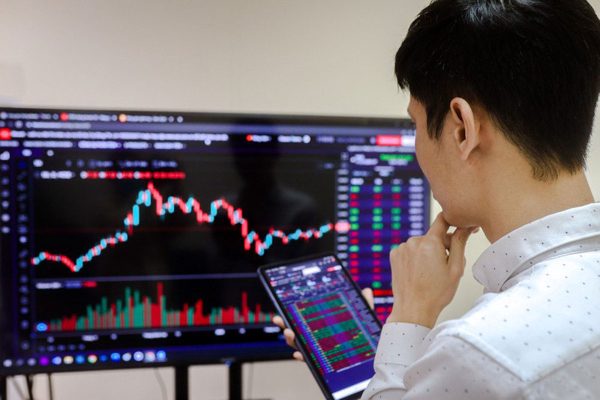 Lợi nhuận quý III có giúp VN-Index thoát đà giảm?