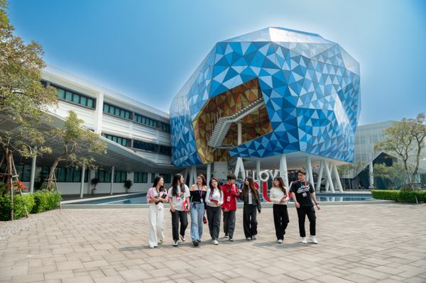 Lợi thế khi học tập ở trường ĐH quốc tế tại Việt Nam