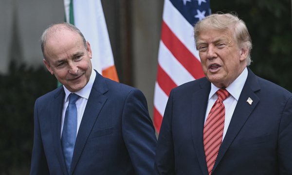 Lời ủng hộ 'Ireland thống nhất' thổi bùng tranh cãi của ông Trump