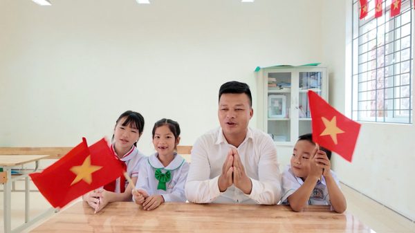 Lớp học đặc biệt của một thầy và ba học trò trên đảo tiền tiêu