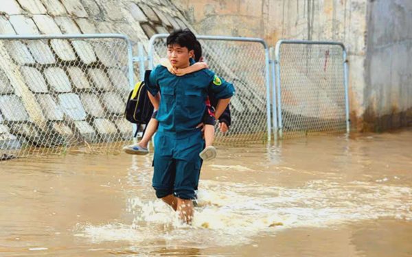 Lũ lại tràn về, khu dân cư cạnh cao tốc ở Đồng Nai thấp thỏm đón trận ngập thứ 3
