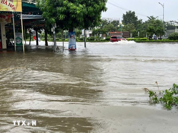 Lũ nhiều sông tiếp tục ở mức cao, Bắc Bộ và Bắc Trung Bộ còn mưa lớn