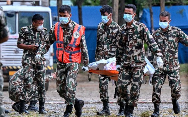 Lũ quét ở Nepal - Trung Quốc: 1.344 thi thể và số mất tích ngày càng cao hơn