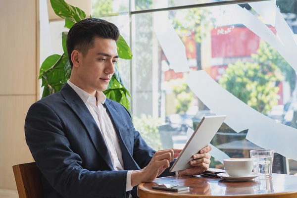 Lương 30 triệu đồng, tôi chột dạ khi nghe tiêu chuẩn chọn chồng của bạn gái