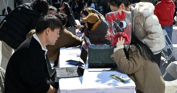Lương khủng cho kỹ sư AI ở Trung Quốc vì nhu cầu tăng cao