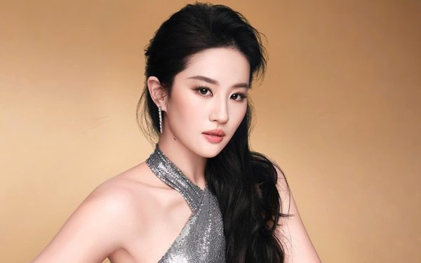 Lưu Diệc Phi mất nhiều hợp đồng quảng cáo lớn