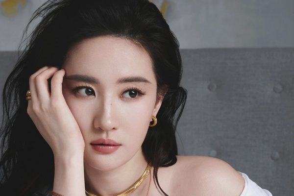 Lưu Diệc Phi ở tuổi 39: Khối tài sản trăm triệu USD và cuộc sống độc thân