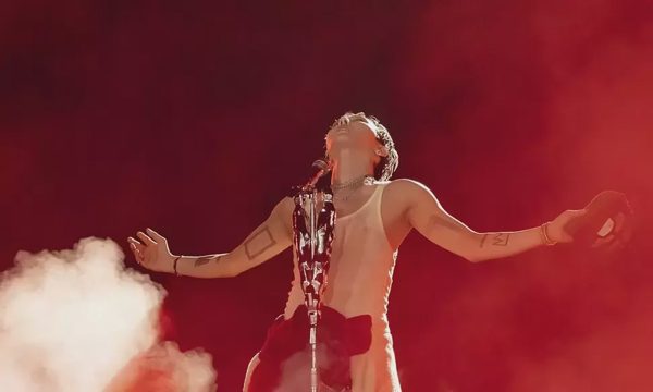 Lý do fan Việt chi hàng chục triệu đồng xem concert Big Bang