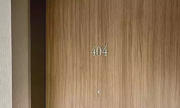 Lý do nhiều khách sạn không có phòng 404