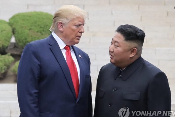 Lý do ông Trump yêu cầu Mỹ giảm tập trận với Hàn Quốc