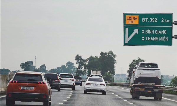 Lý do tôi chấp nhận đi sau xe 'rùa bò' trên cao tốc thay vì cố vượt