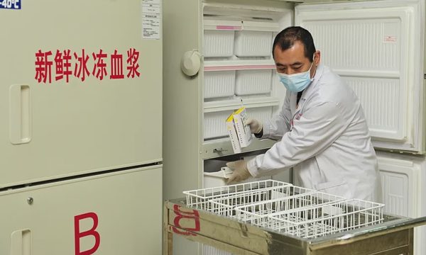 Lý do Trung Quốc khó dứt nguồn huyết tương từ Mỹ