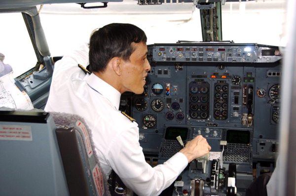 Lý do Vua Thái Lan lái chuyên cơ tới thăm Việt Nam gây sốt