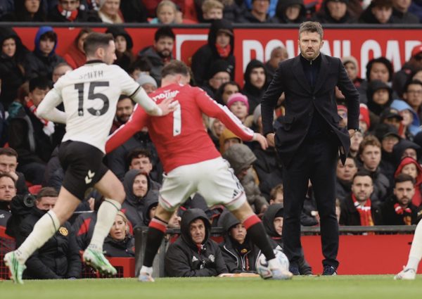 Man Utd đã trở thành đội bóng tầm trung ở Ngoại hạng Anh?