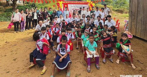 Mang niềm vui ngày đầu năm học mới lên với học sinh ở 'lưng chừng đỉnh trời'