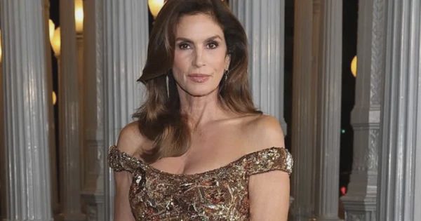 Mất mát lớn của siêu mẫu Cindy Crawford