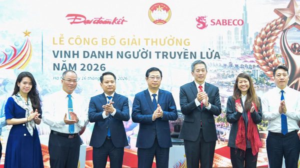 Mặt trận Tổ quốc Việt Nam và SABECO công bố giải thưởng “Vinh danh Người truyền lửa” 2026