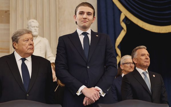 Mật vụ Mỹ phản hồi về video Iran treo thưởng 10 triệu USD sát hại 'cậu út' Barron Trump