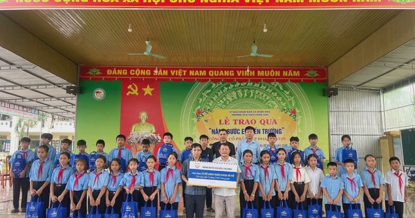 Mavin trao hơn 1.000 suất quà tựu trường cho học sinh có hoàn cảnh khó khăn