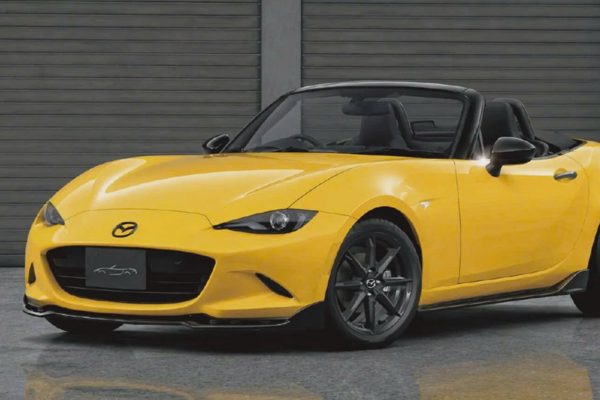Mazda MX-5 Miata đời 2014 được độ màu vàng độc bản