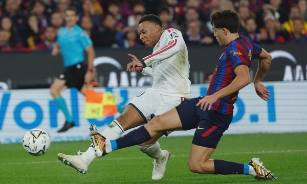 Mbappe lập cú đúp, giúp Real quật ngã Barca