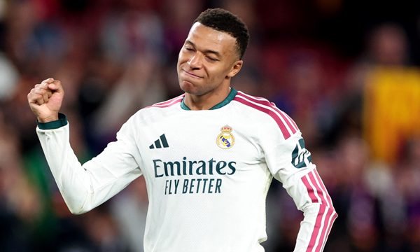 Mbappe lập cú đúp, Real Madrid thắng Barcelona 2-1