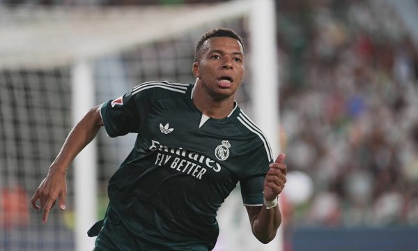Mbappe tỏa sáng, Real thắng nhọc ở phút bù tại La Liga