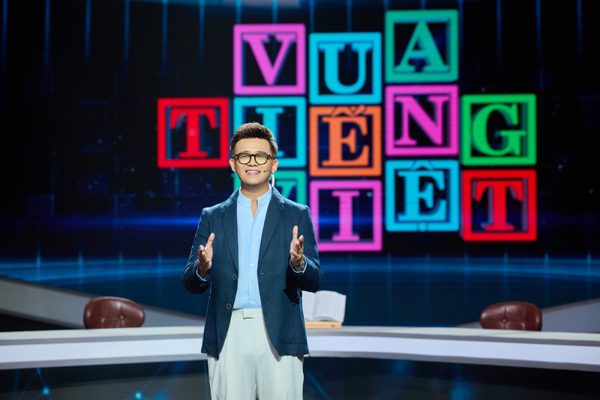 MC Đức Bảo khám phá tiếng mẹ đẻ bằng cách dẫn chương trình 'Vua Tiếng Việt'
