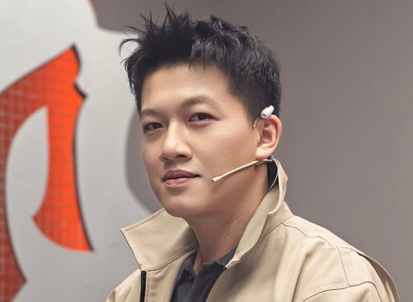 MC Trần Ngọc rời show Anh trai chông gai