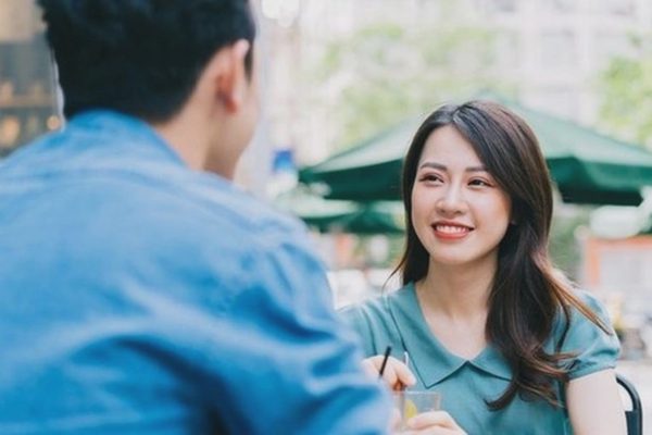Mẹ chọn rể lương 100 triệu, bố muốn người cao 1,78m, tôi không biết nghe ai