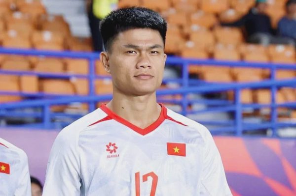 Mẹ tiền đạo tuyển Việt Nam qua đời