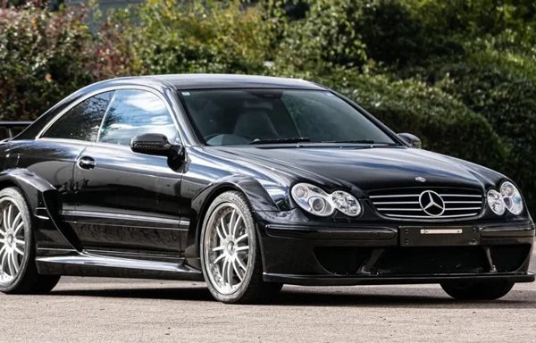 Mercedes CLK DTM AMG 22 năm tuổi vẫn nguyên bản, hàng cực hiếm