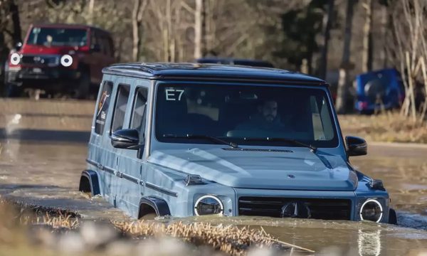 Mercedes đăng ký sáng chế SUV địa hình có thể nổi trên nước
