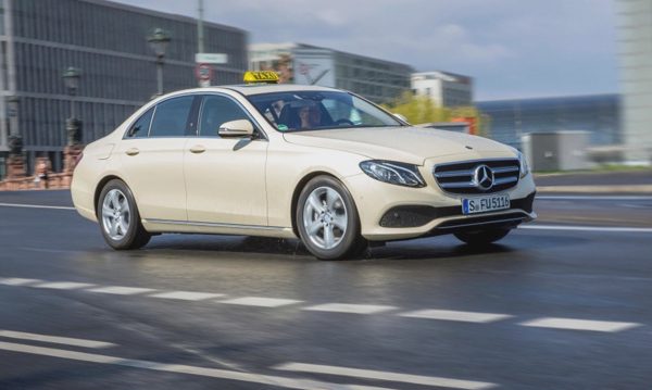 Mercedes quay lại mảng taxi để đấu với BYD