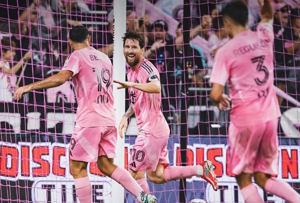 Messi bùng nổ cùng Suarez, Inter Miami giải cơn khát chiến thắng