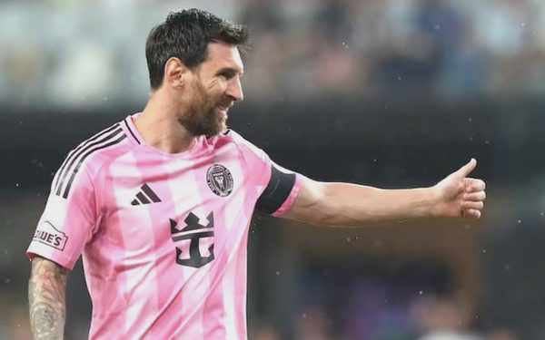 Messi đánh đầu ghi bàn, Inter Miami lên ngôi vô địch