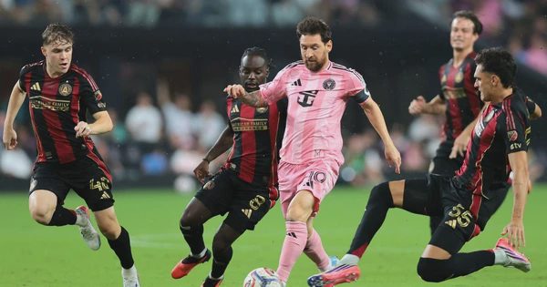 Messi kiến tạo hoàn hảo ngày Inter Miami bị chia điểm, cuộc đua 1.000 bàn với Ronaldo thế nào?