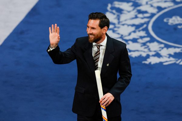 Messi nhận giải thưởng danh giá từ Hoàng gia Tây Ban Nha