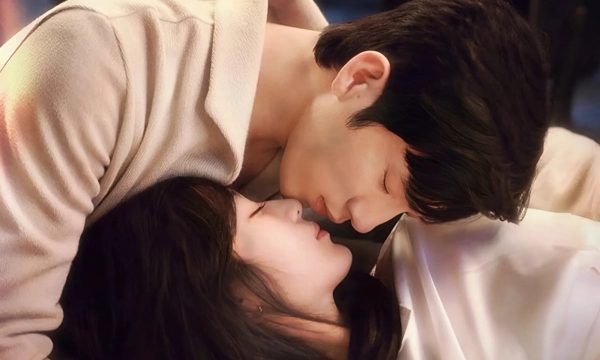 Mệt mỏi phim dùng cảnh nóng làm 'mồi câu'